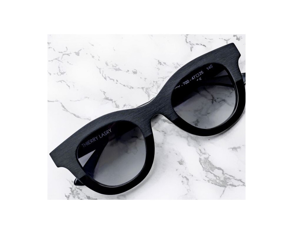 Zonnebril Thierry Lasry Consistentie