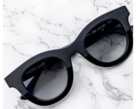 113561-Lunettes de Soleil Thierry Lasry Consistency