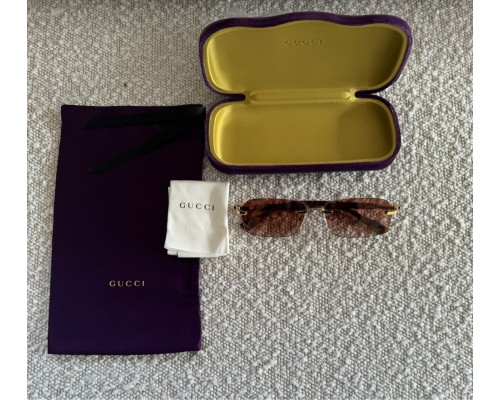 Lunettes de soleil Gucci Logo GG1221S