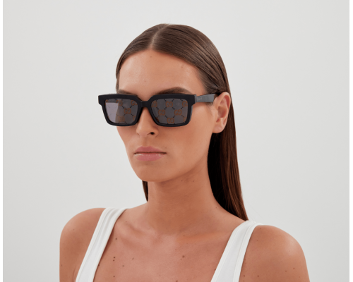 Gucci Belettering Zonnebril GG1543S