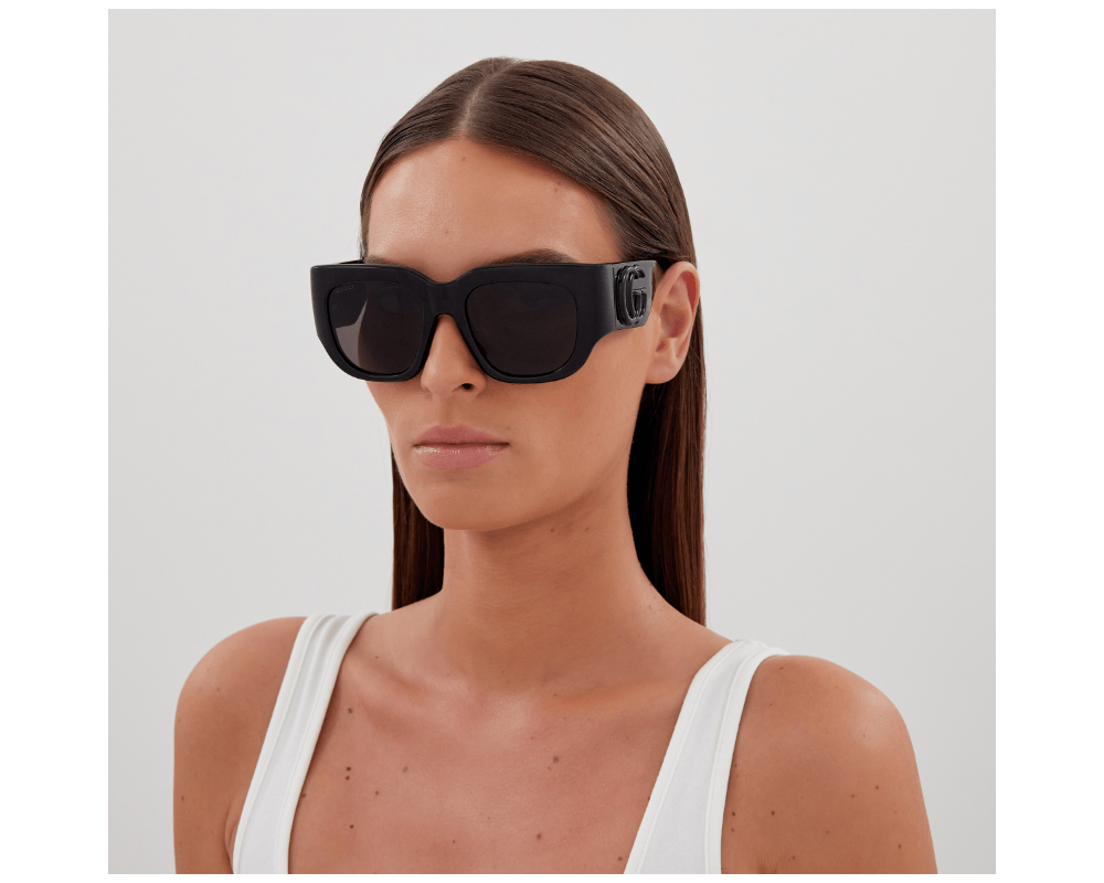 Lunettes de Soleil Gucci GG Logo GG1545S