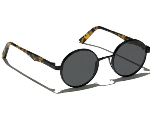 Lunettes de Soleil L.G.R. Zelalem