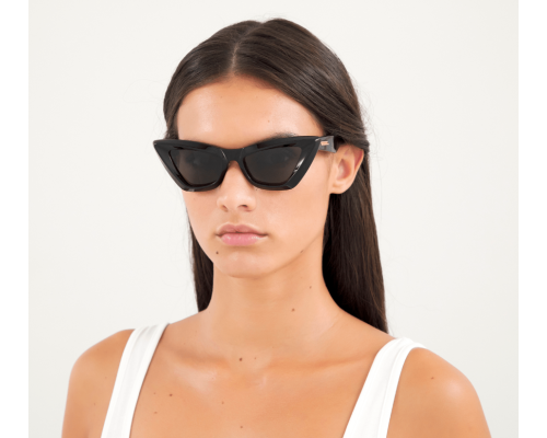 Bottega Veneta Minimalistische BV1101S Zonnebril