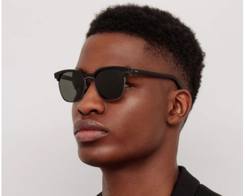 Lunettes de Soleil Linda Farrow Darin