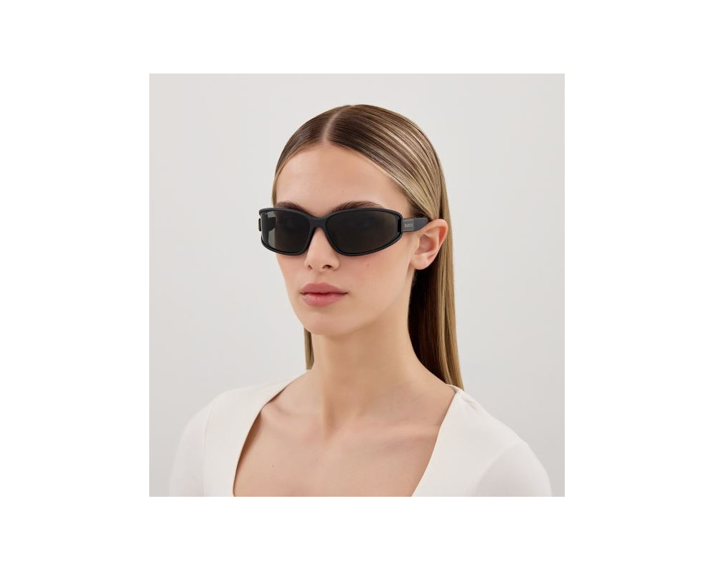Lunettes de Soleil Gucci Institutional Logo GG2011S