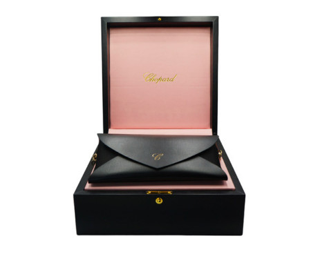 259104-Coffret Chopard lunettes de Soleil Chopard SCHL30S